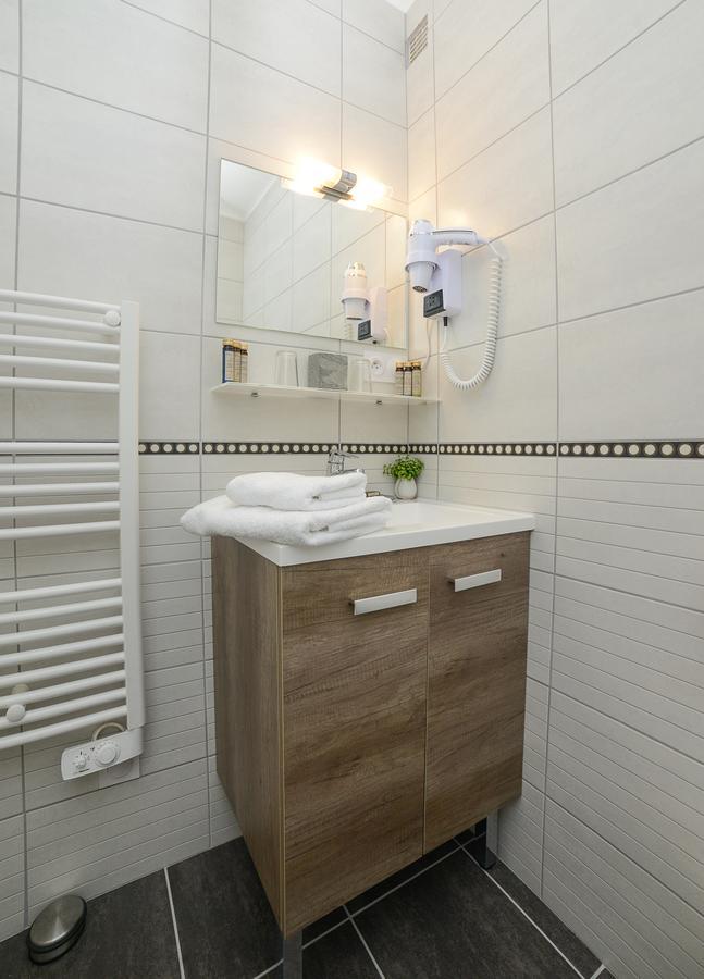 Novalaise Plage Bagian luar foto