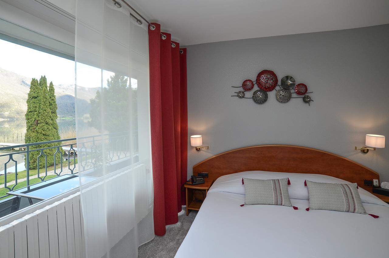 Novalaise Plage Bagian luar foto