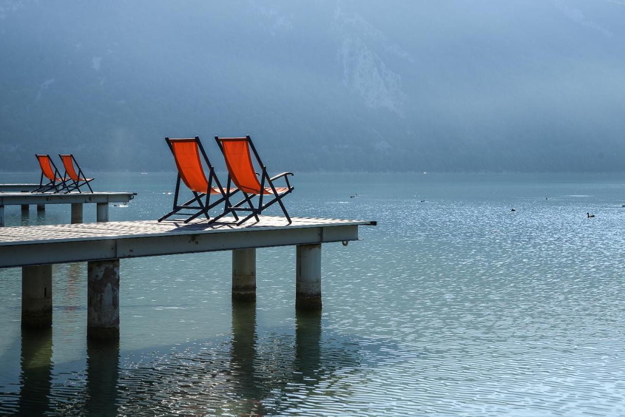 Novalaise Plage Bagian luar foto